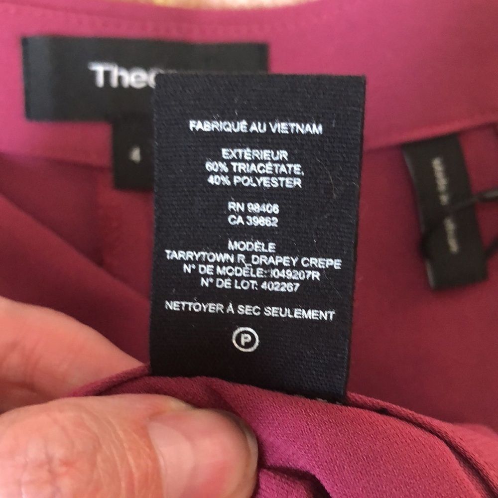 Theory Tarrytown Short NWT - Picture 5 of 6